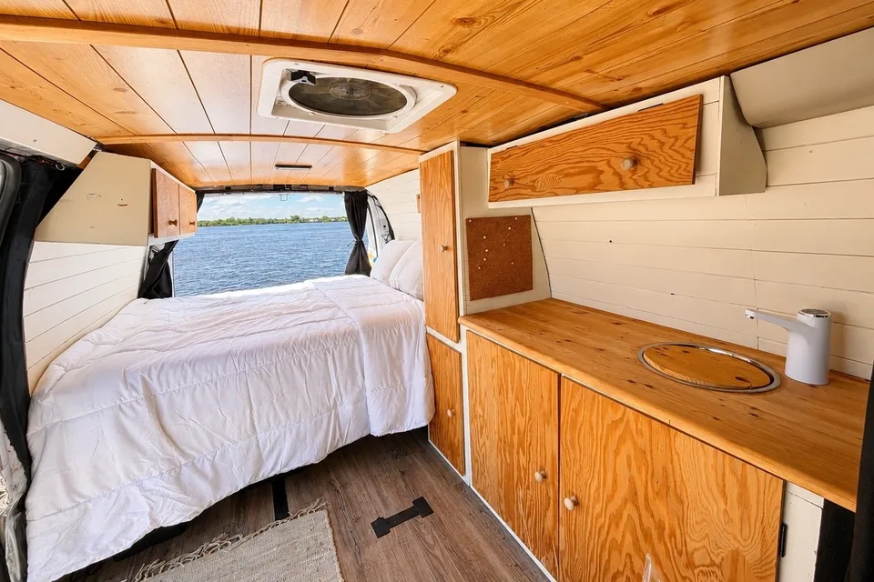 PatouVan aménagé prêt pour l’aventure 🌲🚐