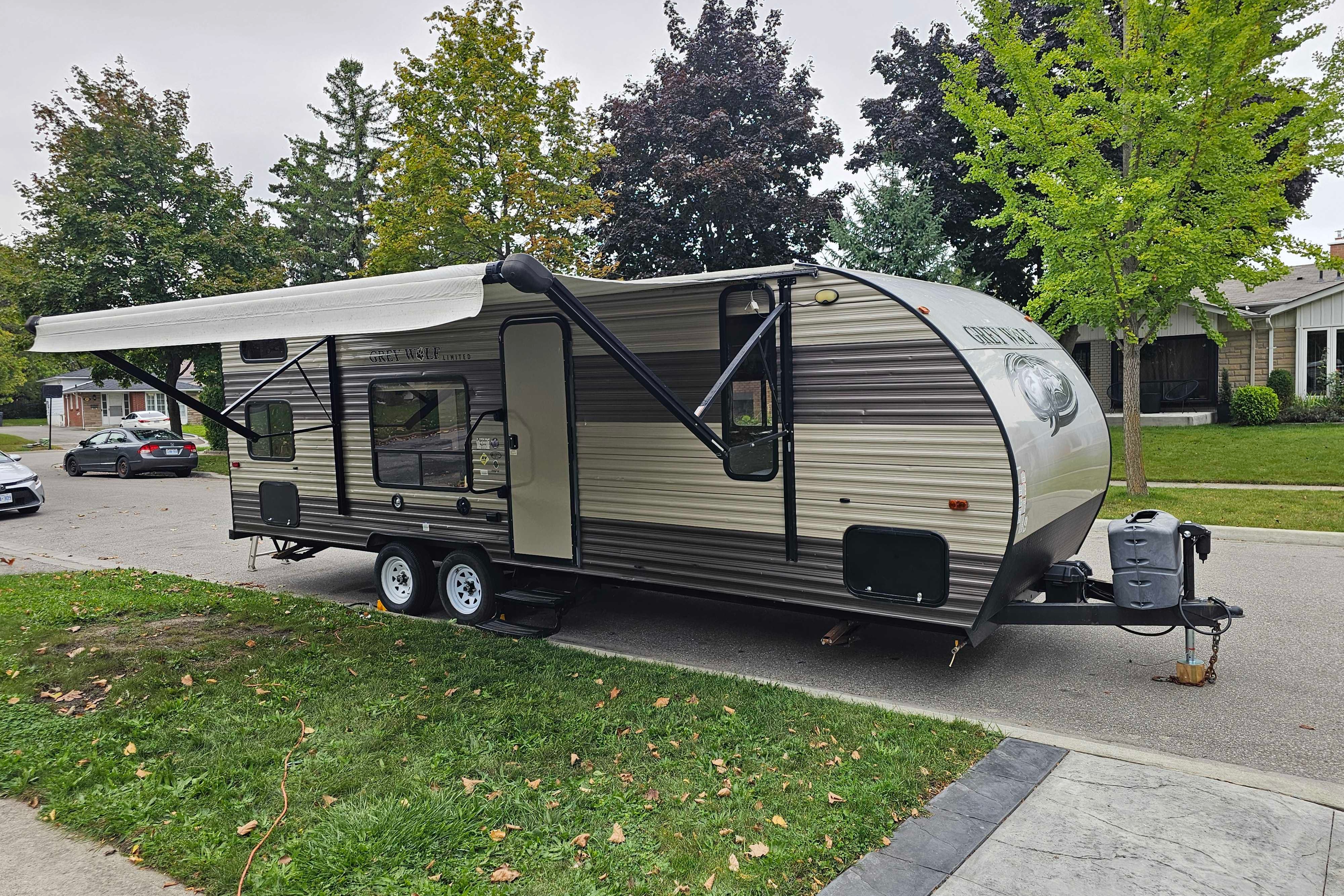 Greg's Forest River Grey Wolf 26 DJSE