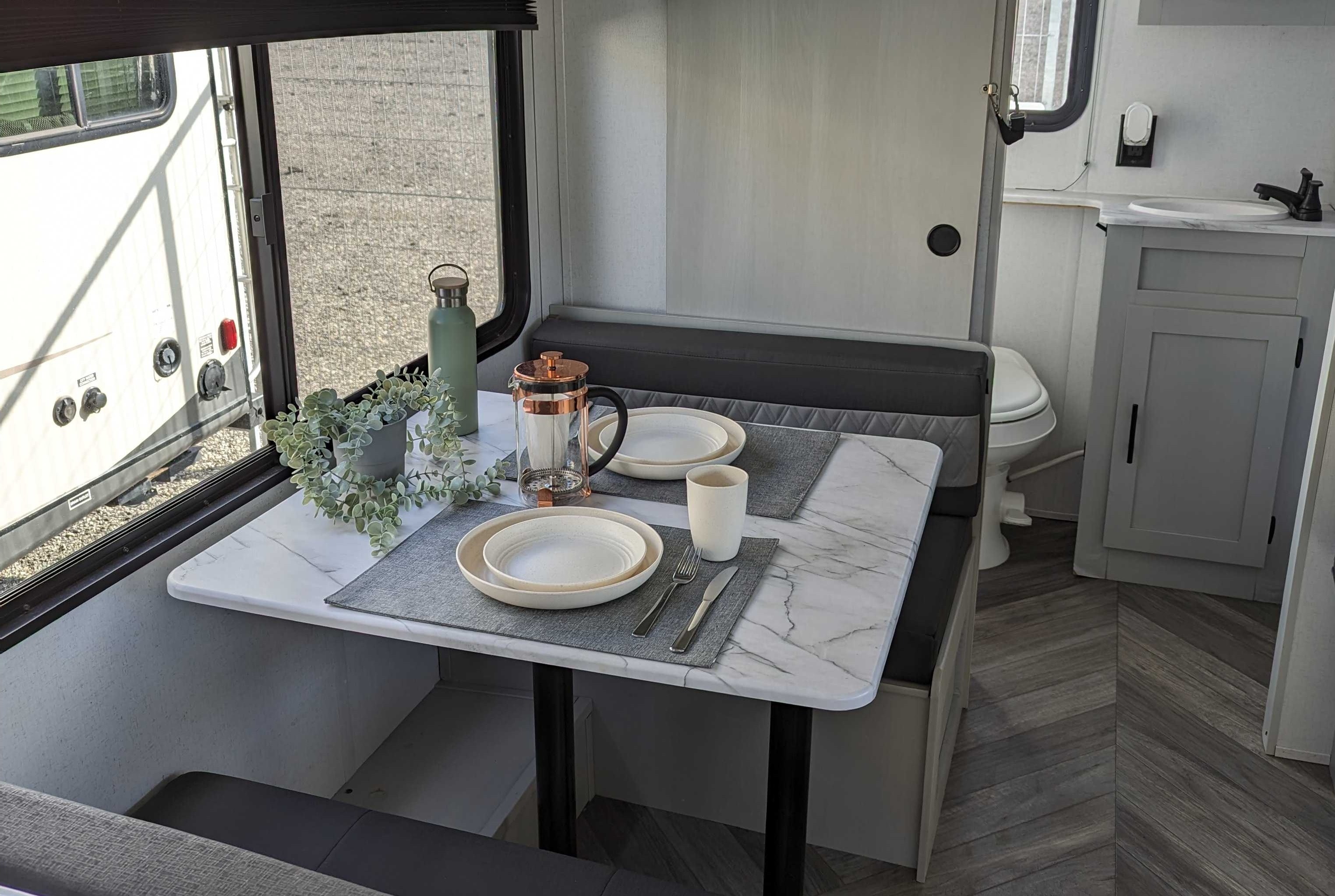 Escape the Ordinary - Couple's Retreat On Wheels