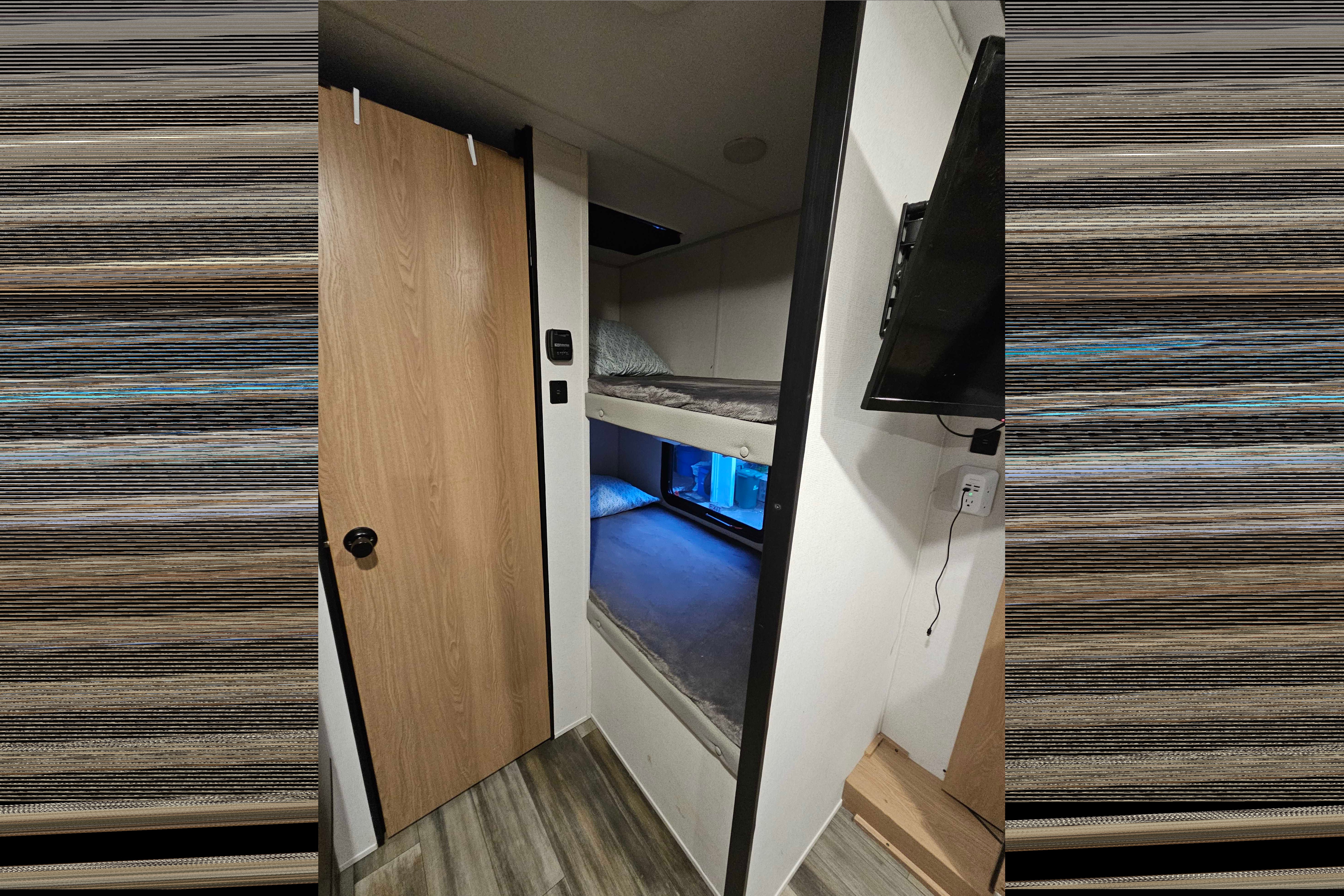 Prime Time 22' travel trailer suv towable