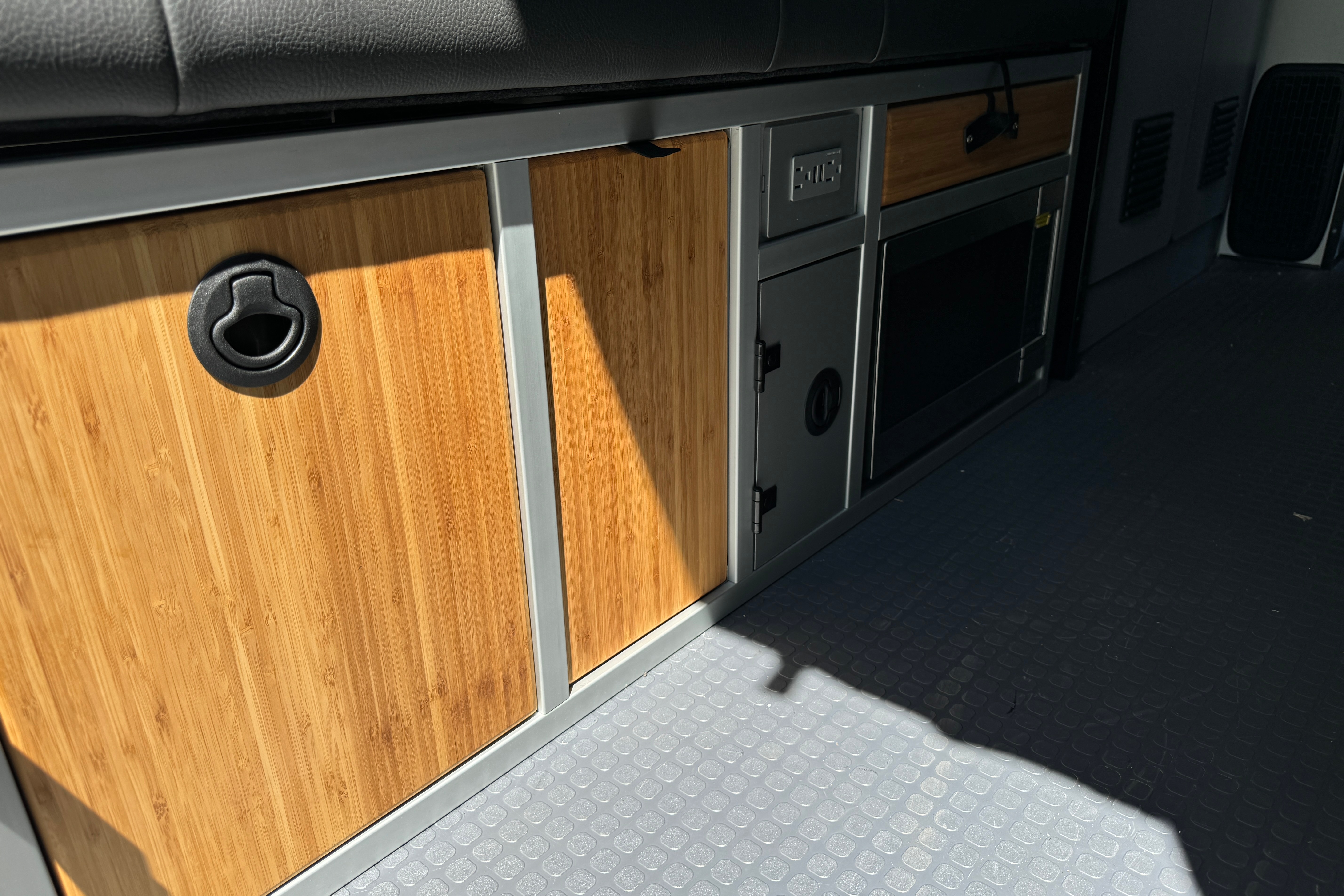 Tyler's Winnebago Revel 44e Class B
