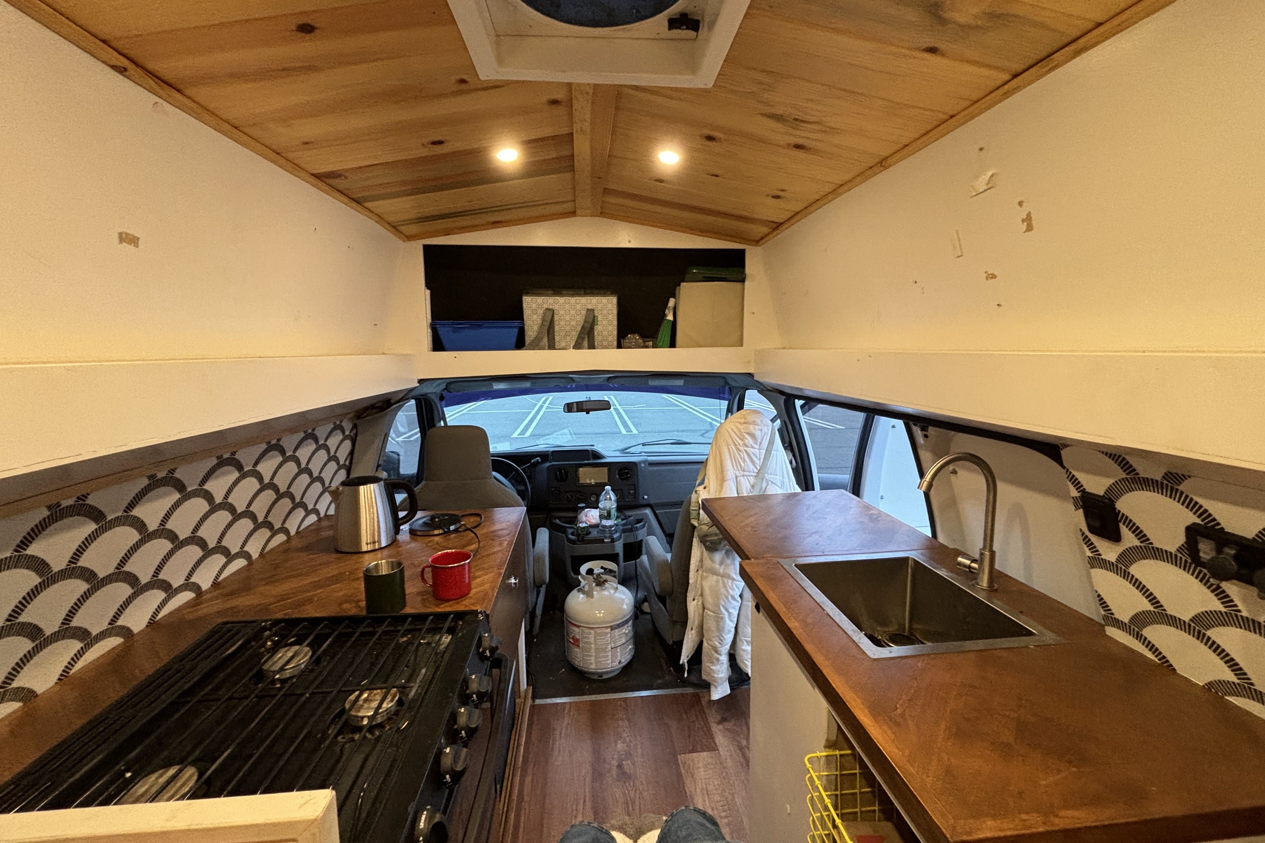 Arianna's Ford Ecoline Campervan