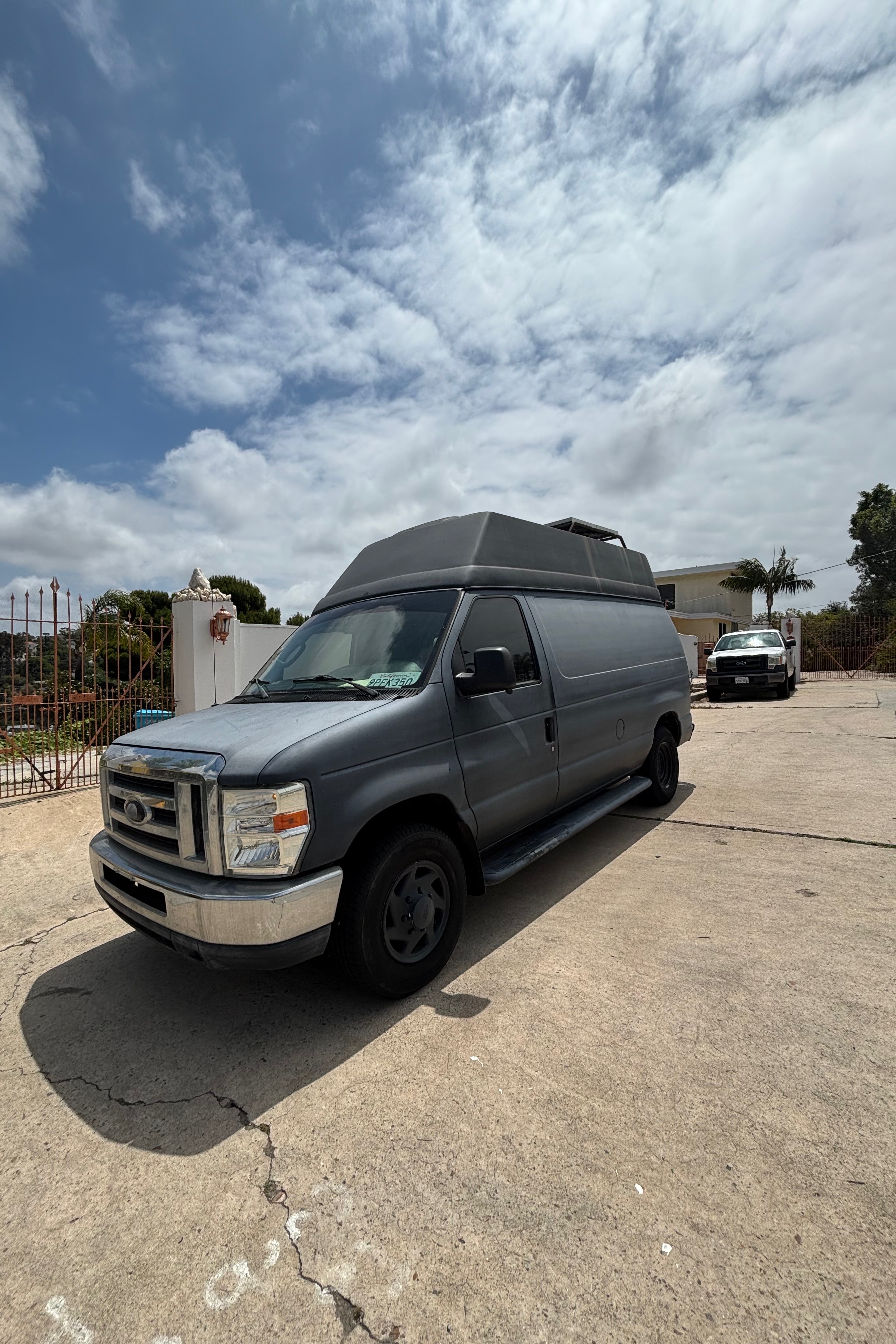 Arianna's Ford Ecoline Campervan