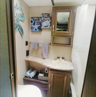29' Ultra Lite Family Bunkhouse