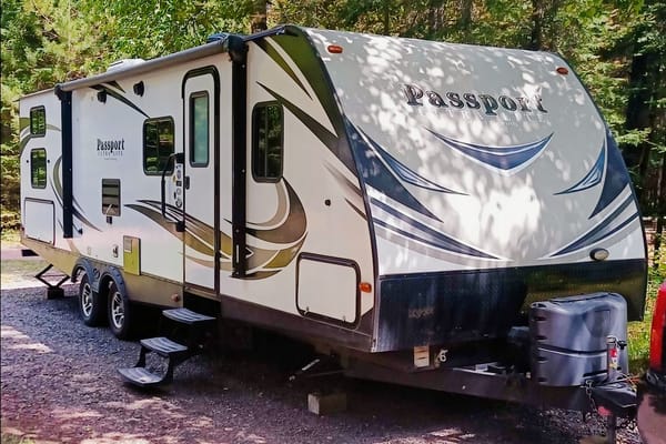 29' Ultra Lite Family Bunkhouse