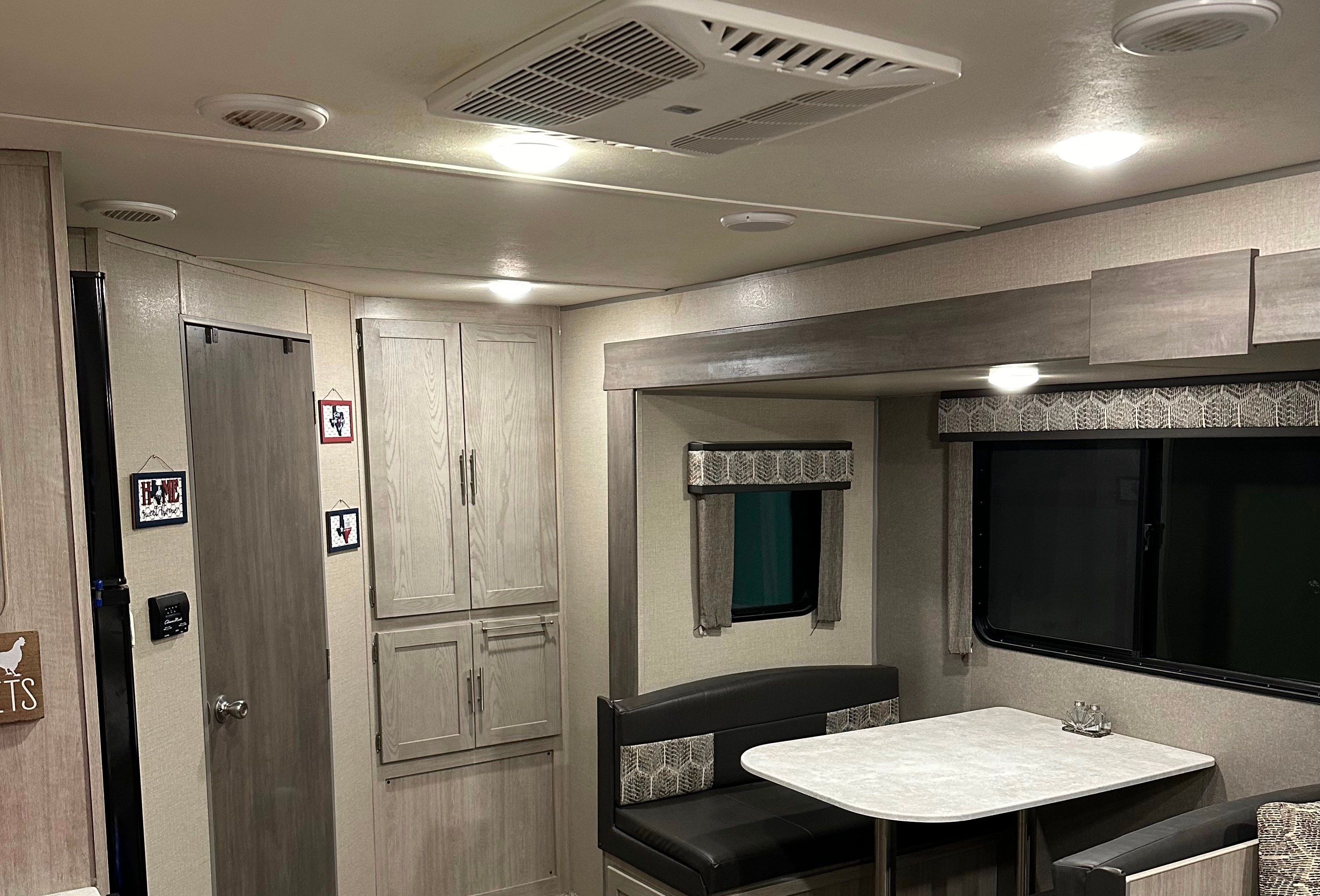 Fully loaded cozy luxurious Catalina travel trailer