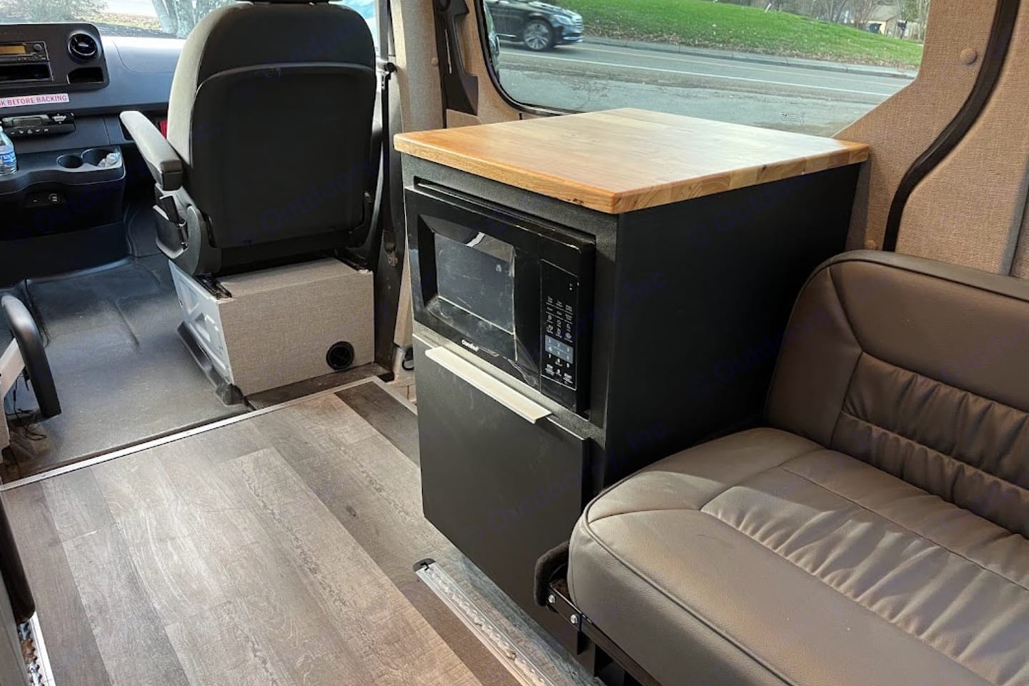 Seaman Sprinter 19 foot van Class B