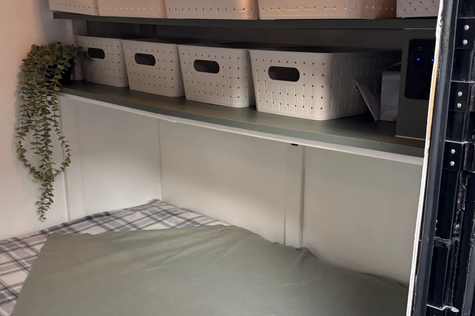 Spacious Square-Drop trailer with a small kitchen