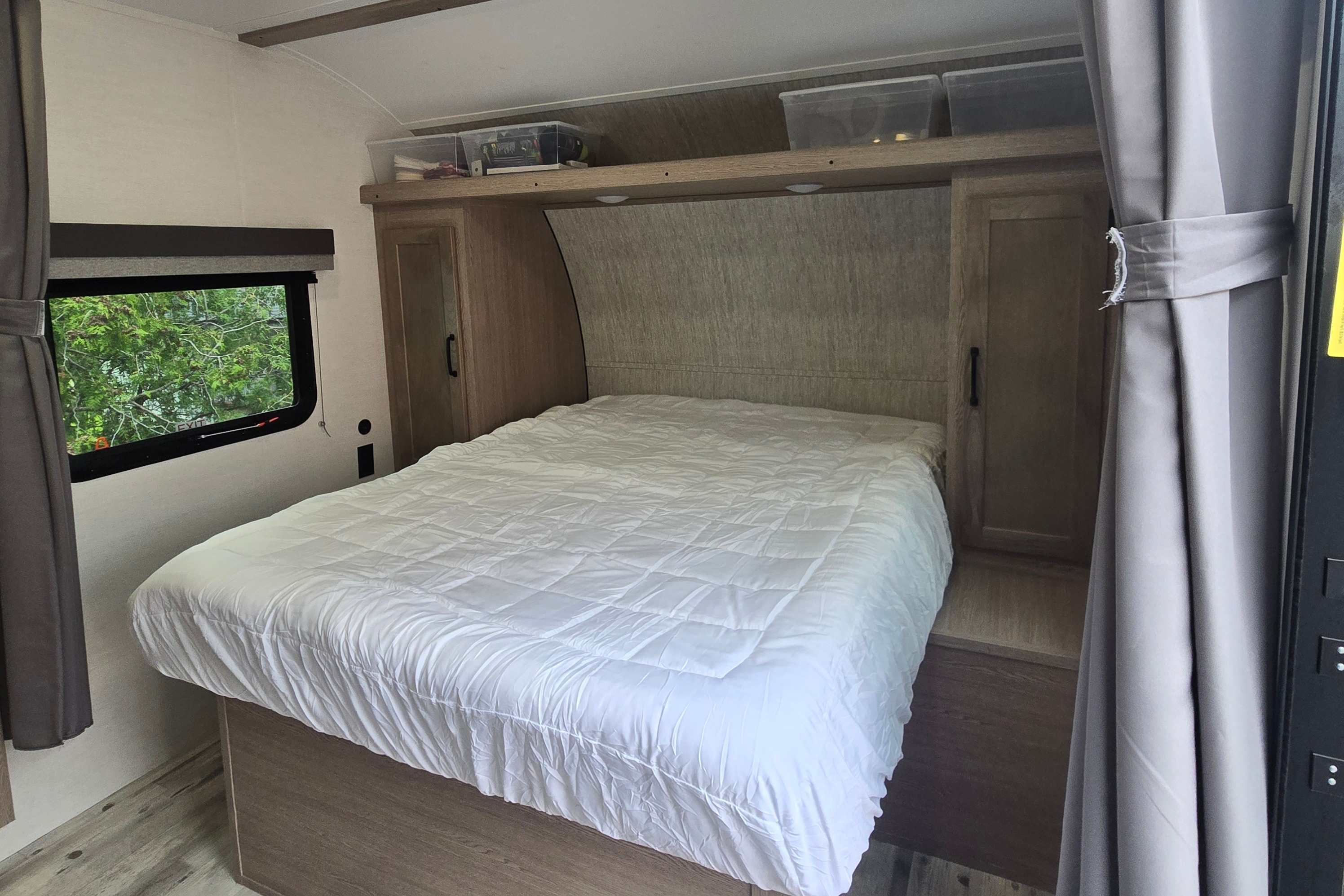 Mobile Guest House Grand River 23HBS Travel Trailer