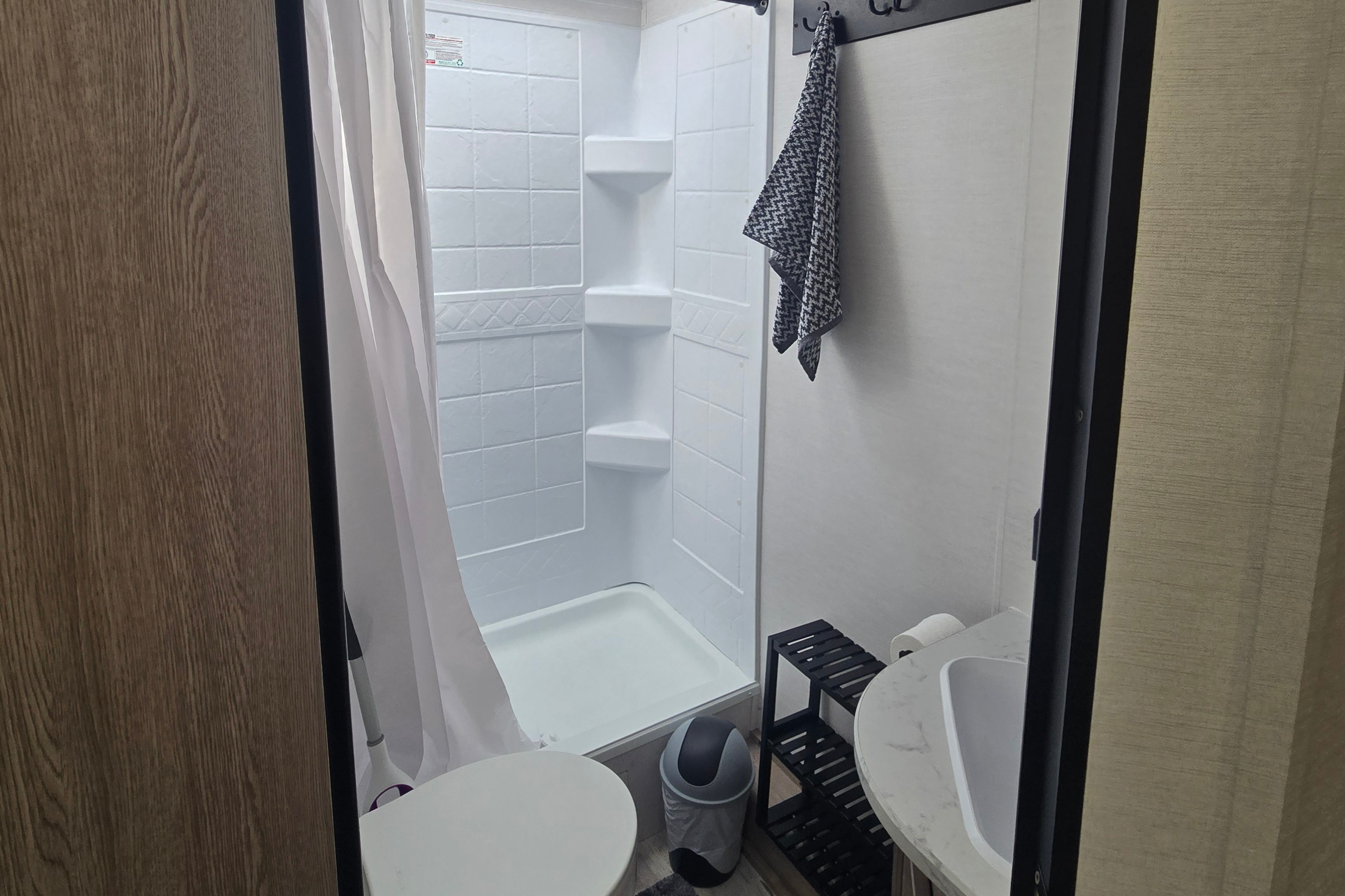 Mobile Guest House Grand River 23HBS Travel Trailer