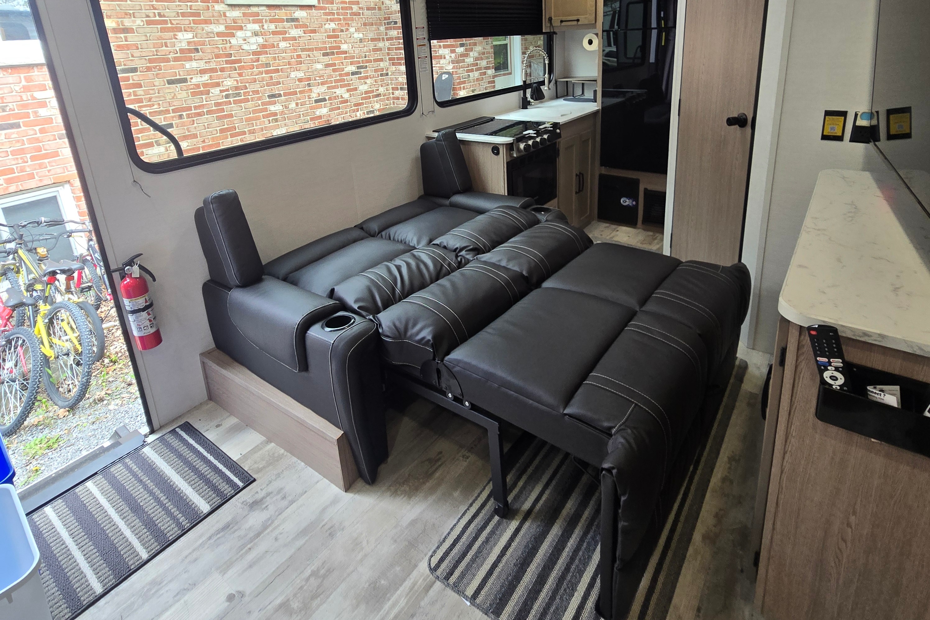Mobile Guest House Grand River 23HBS Travel Trailer