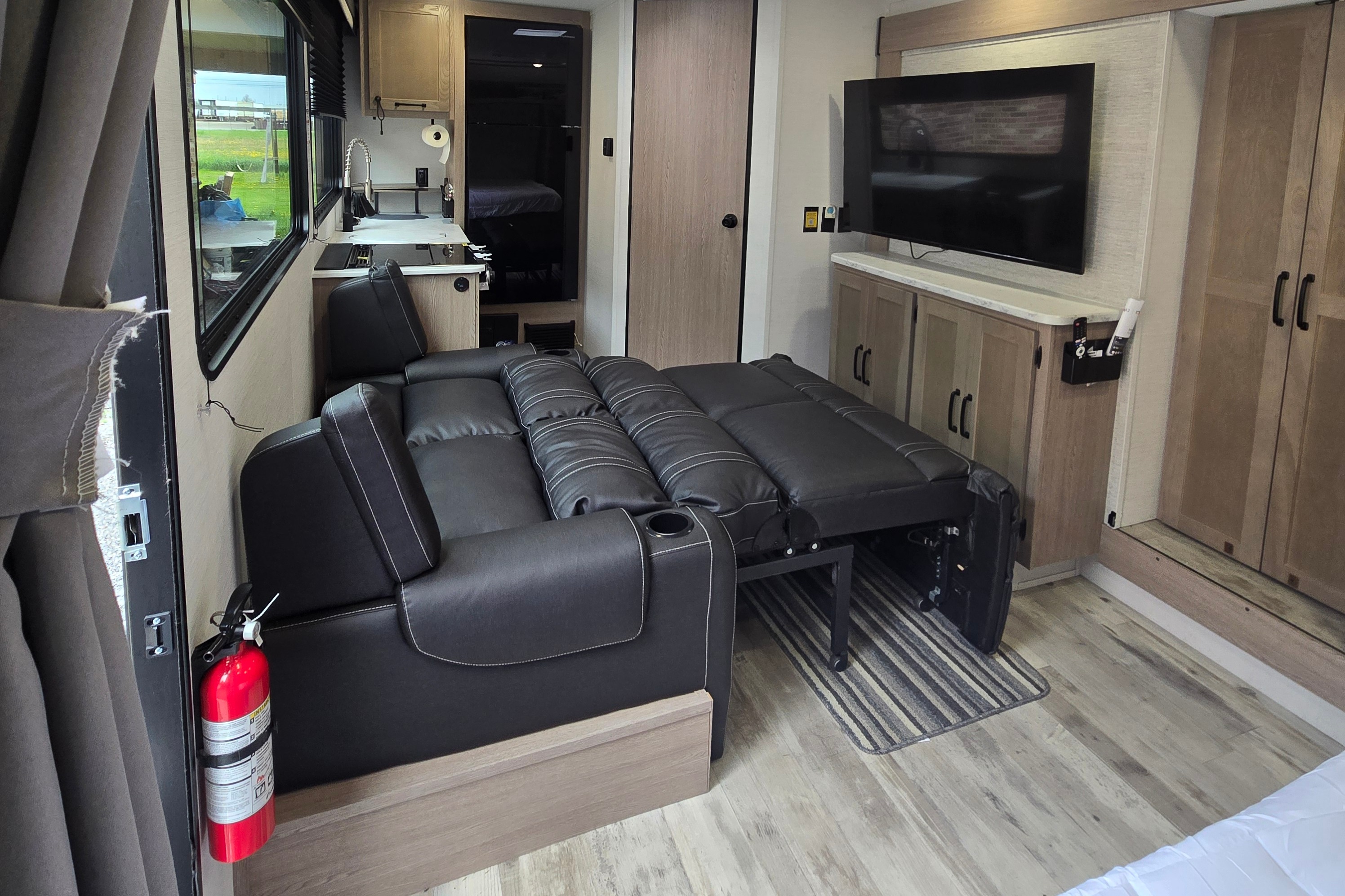 Mobile Guest House Grand River 23HBS Travel Trailer