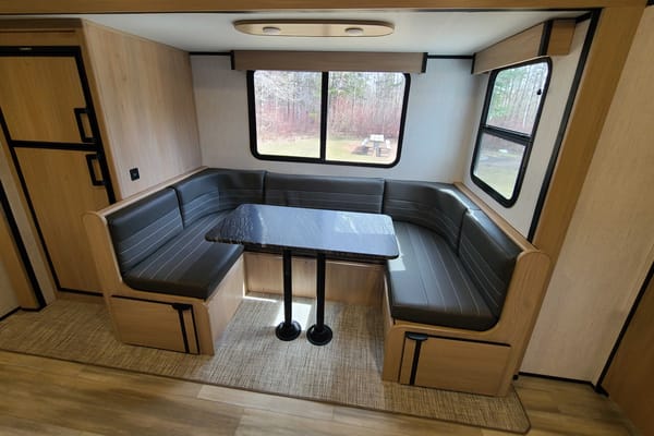 Fred's Cruiser Radiance 25BH Travel Trailer