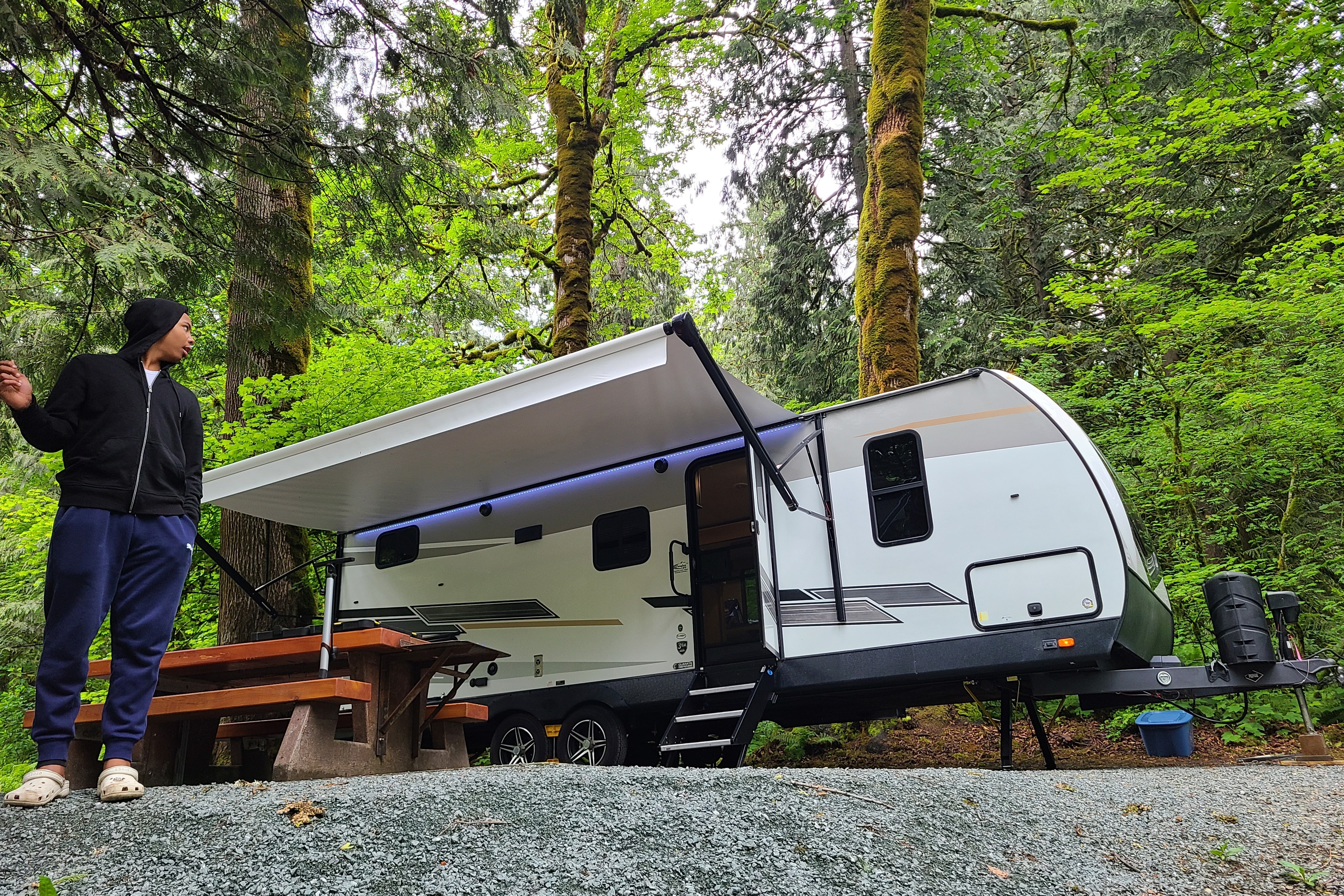 Fred's  Cruiser Radiance 25BH Travel Trailer
