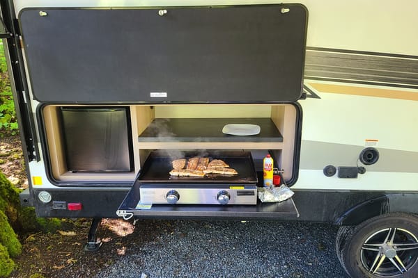 Fred's Cruiser Radiance 25BH Travel Trailer