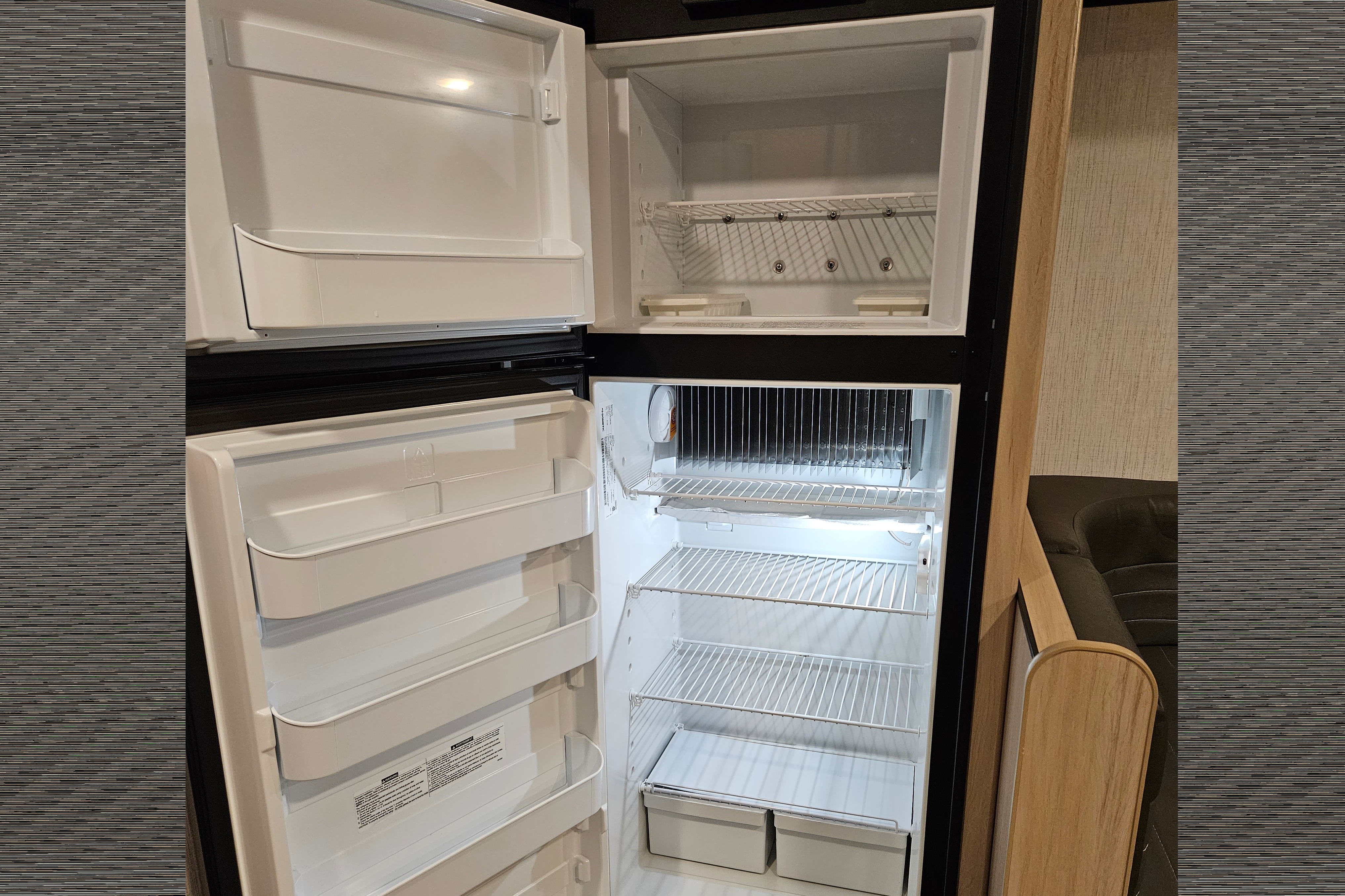 Fred's  Cruiser Radiance 25BH Travel Trailer