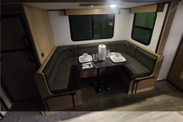 Fred's Cruiser Radiance 25BH Travel Trailer