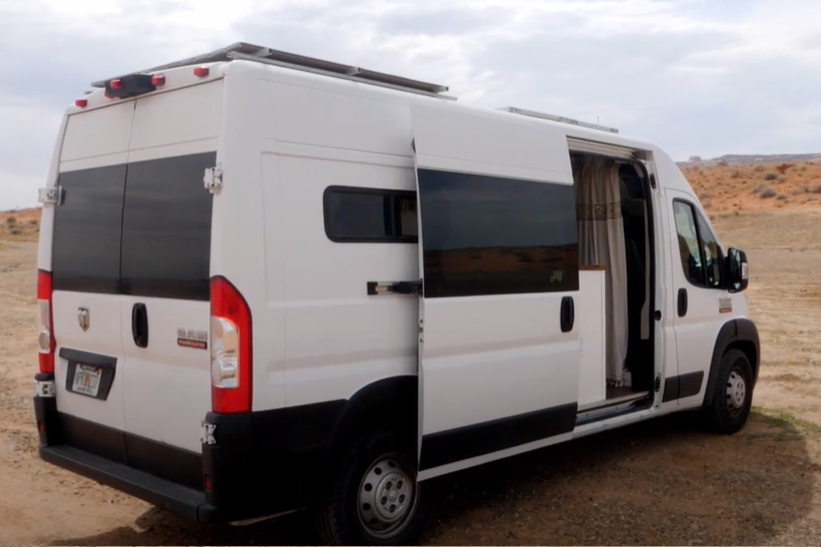 Luna Sea Adventure Van -AC&Heater- Solar-Dog Friendly/Fully Stocked-Off Grid