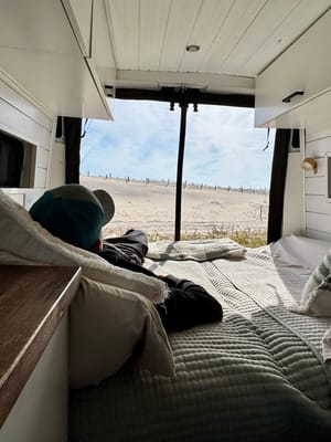 Luna Sea Adventure Van -AC&Heater- Solar-Dog Friendly/Fully Stocked-Off Grid