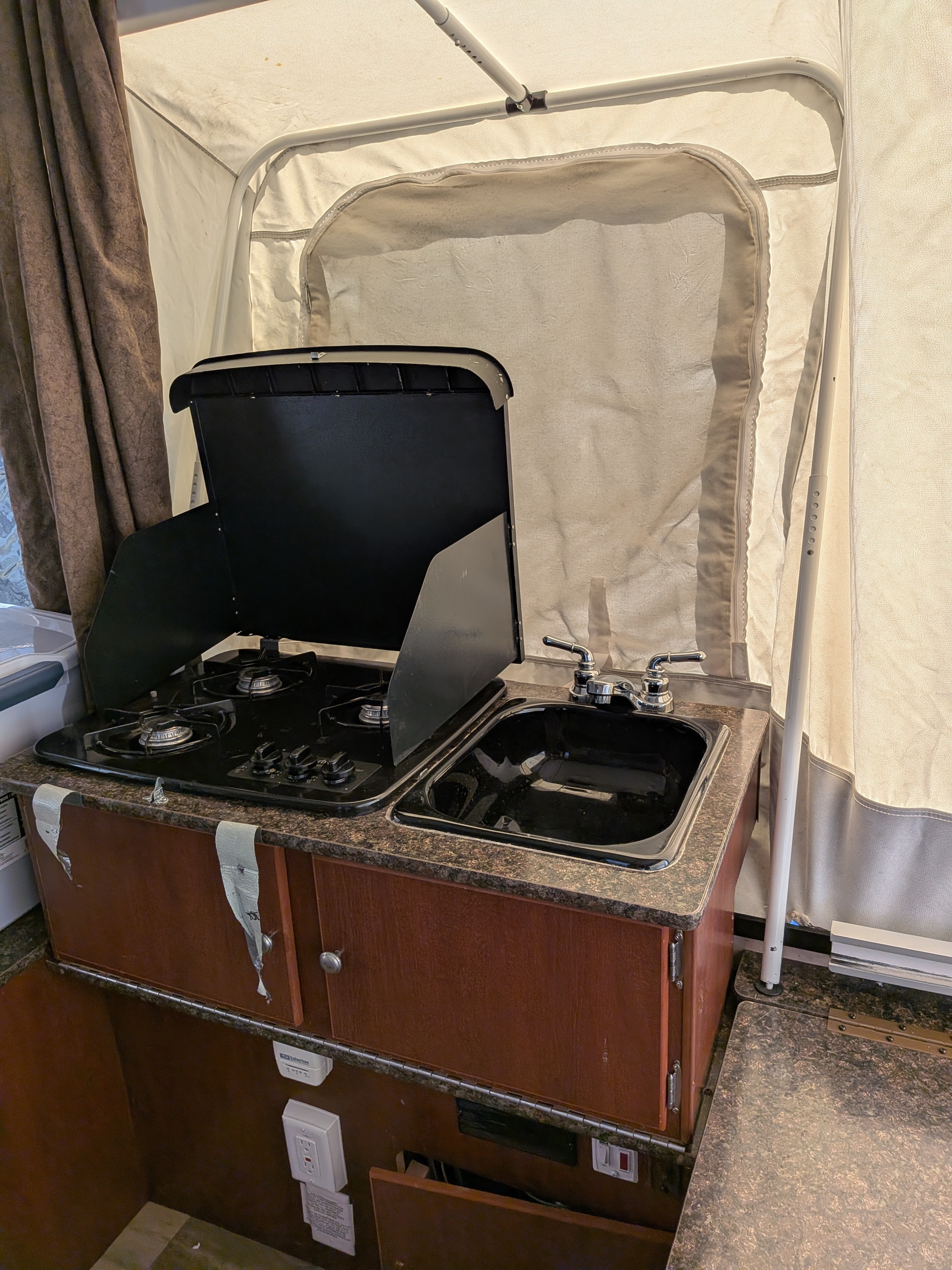 Robert's Weekend Explorer Tent Trailer