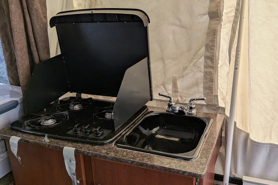 Robert's Weekend Explorer Tent Trailer