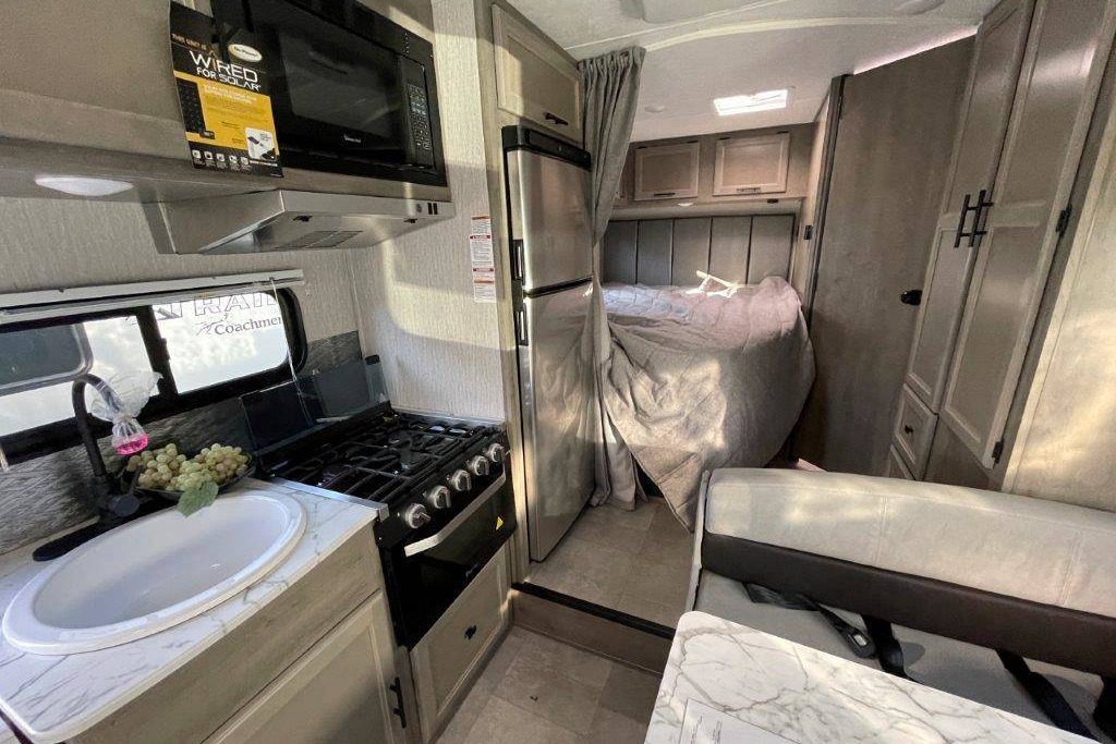 [27] Stress Free RVs - 2022 Class C - Cross Trail - Easy to Drive