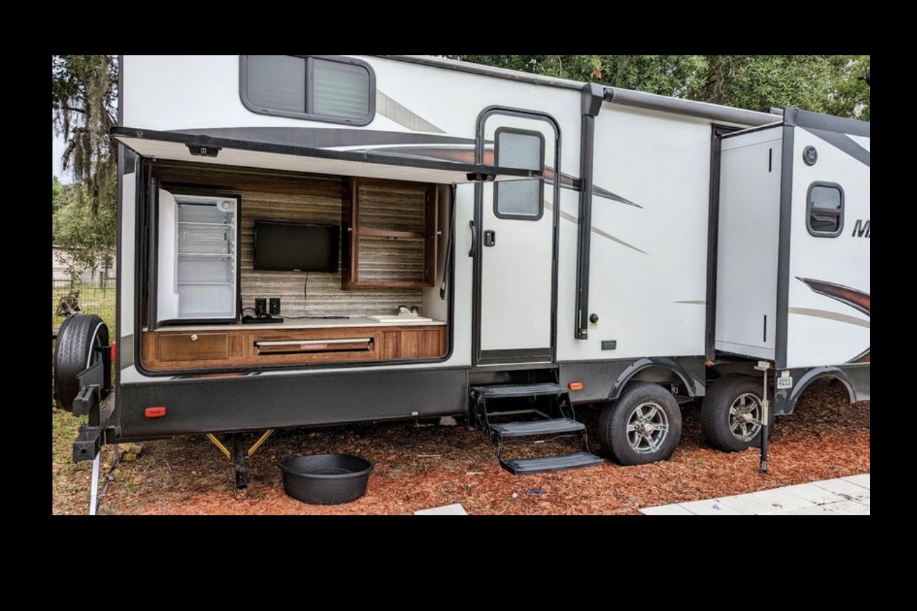 Lauren's Heartland Mallard m33 Travel Trailer