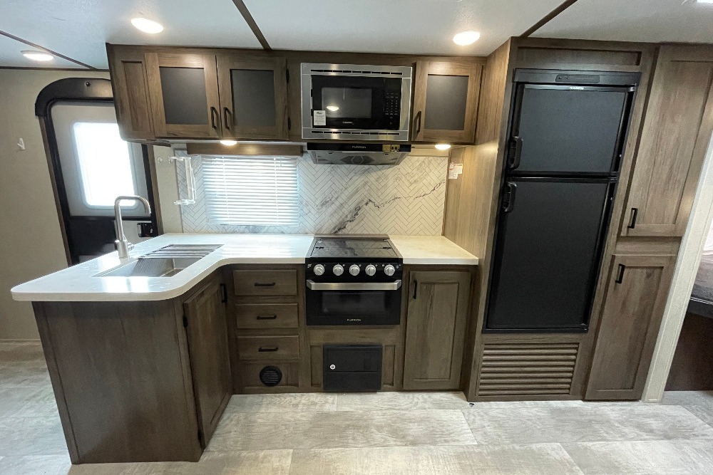 Prime Time Tracer Breeze 26DBS Travel Trailer