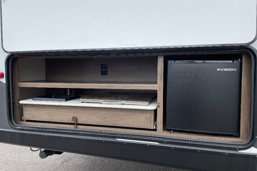 Prime Time Tracer Breeze 26DBS Travel Trailer
