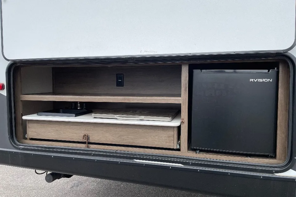 Prime Time Tracer Breeze 26DBS Travel Trailer