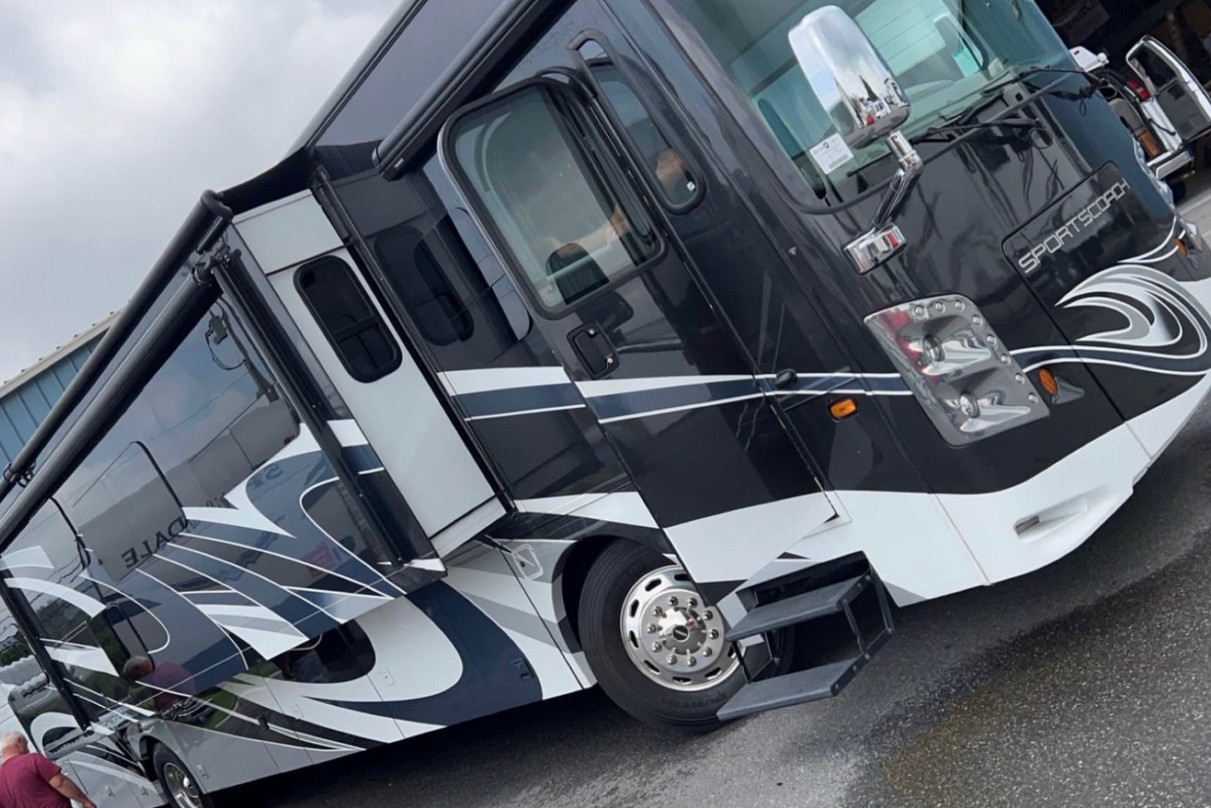 Family Fun on Wheels: Rent our Adventure -Ready RV!