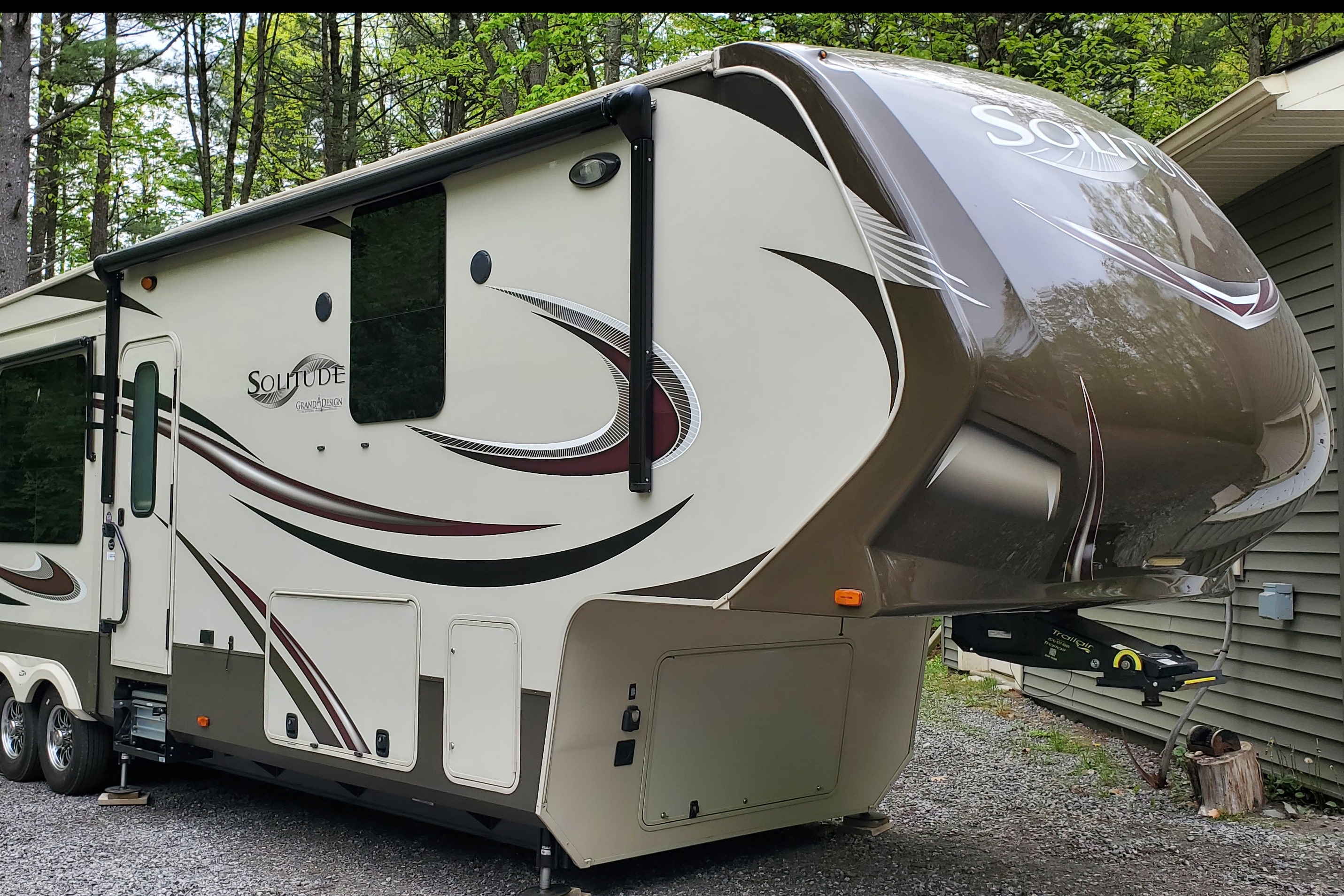 Grand Design Solitude 40ft Fifth Wheel