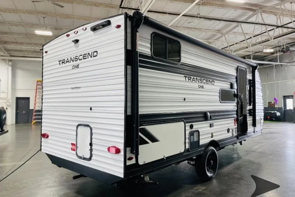 KAMPFIRE 🔥 - Grand Design Transcend One (161BH) Travel Trailer