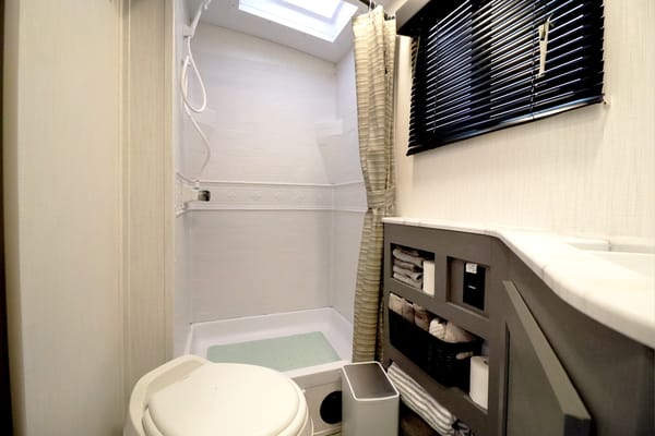 Say hello to "Harmony"! Our 24 Heartland Sundance Ultra Light 278BH! Located near Table Rock Lake, Branson Missouri & Lake Of The Ozarks