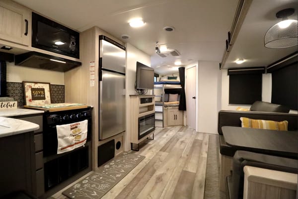 Say hello to "Harmony"! Our 24 Heartland Sundance Ultra Light 278BH! Located near Table Rock Lake, Branson Missouri & Lake Of The Ozarks