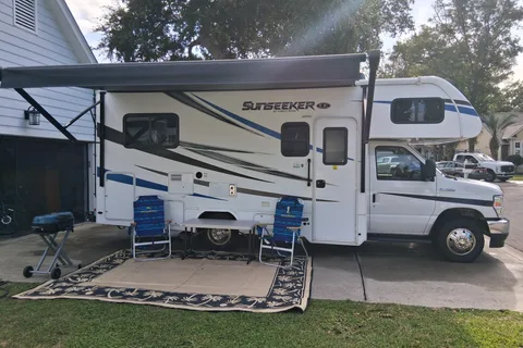 Easy to Drive with Modern Comforts