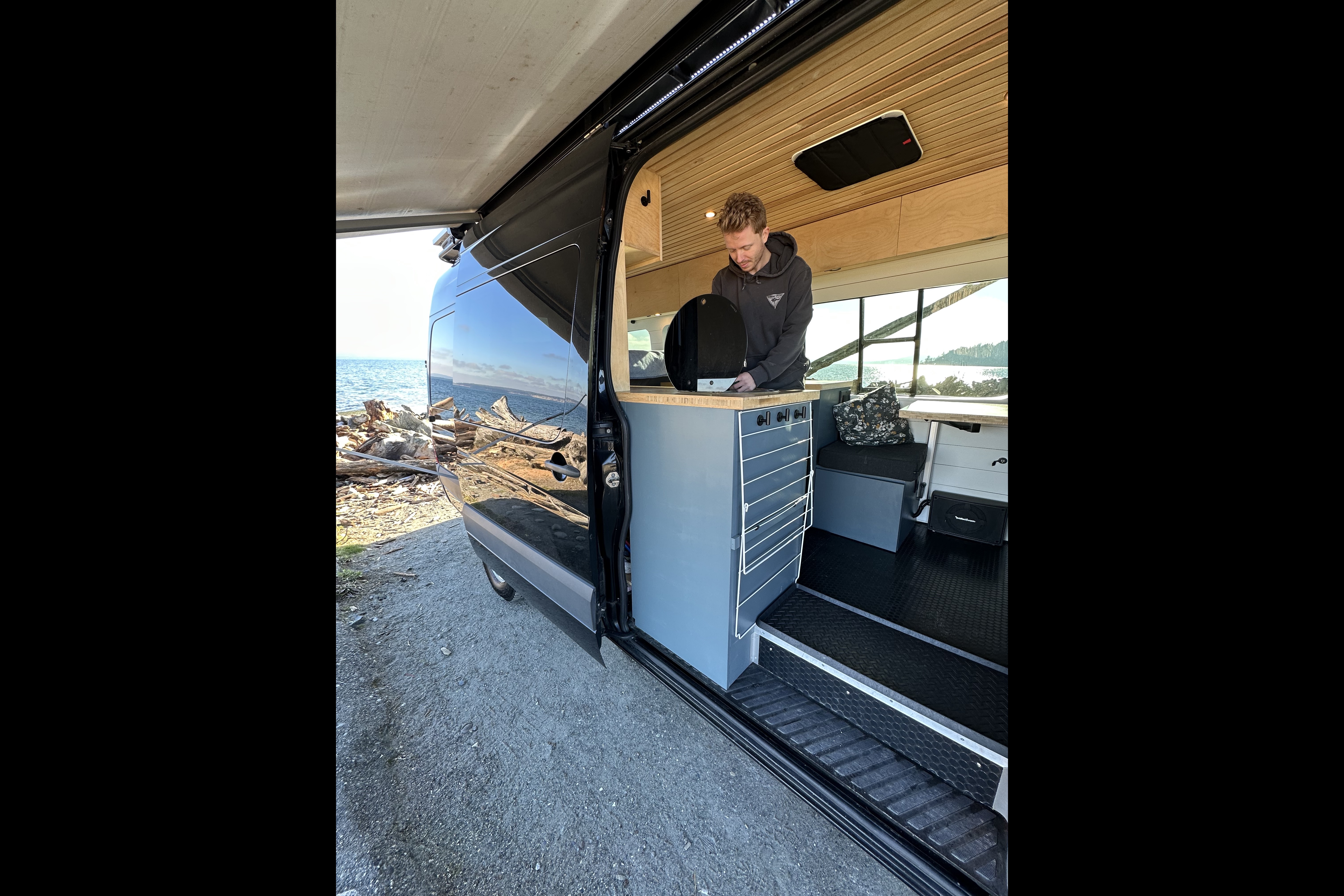 Big Black Campervan - Mercedes Sprinter Van