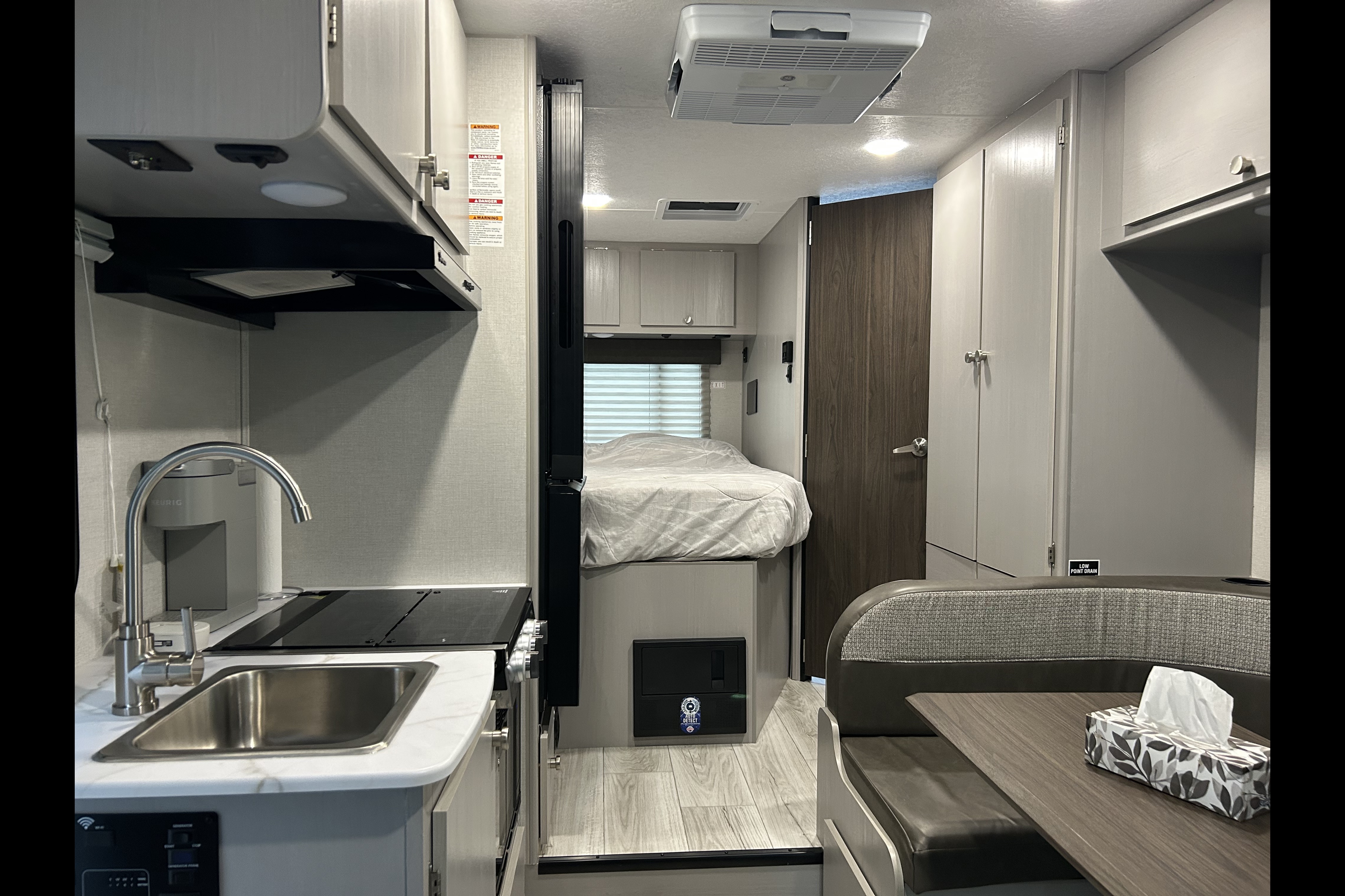 Jimmy Coachmen Freelander 21qss à essence Classe C