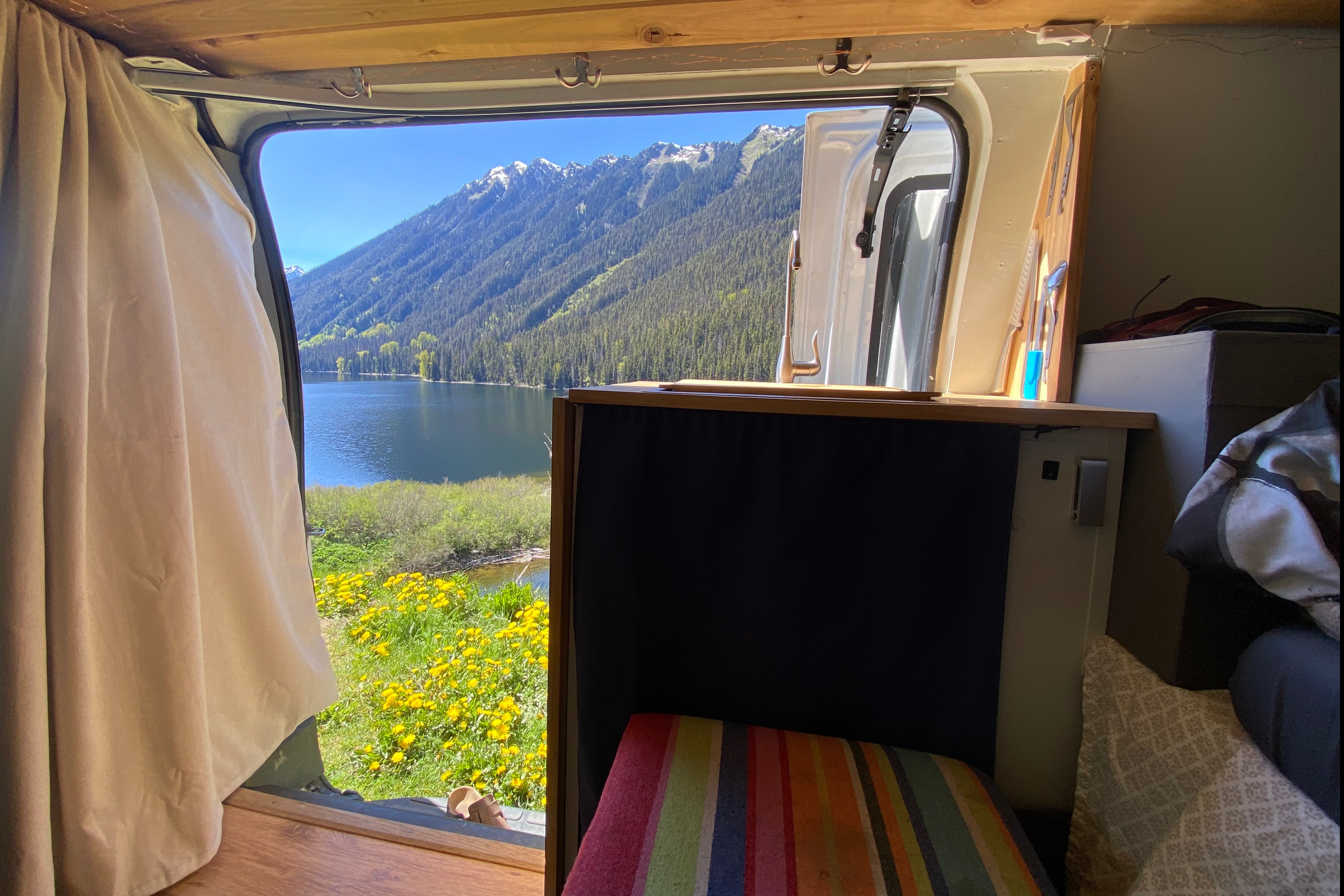 Juan de Fuca the Wondervan (Wanda) - Chevrolet Express 3500 Campervan