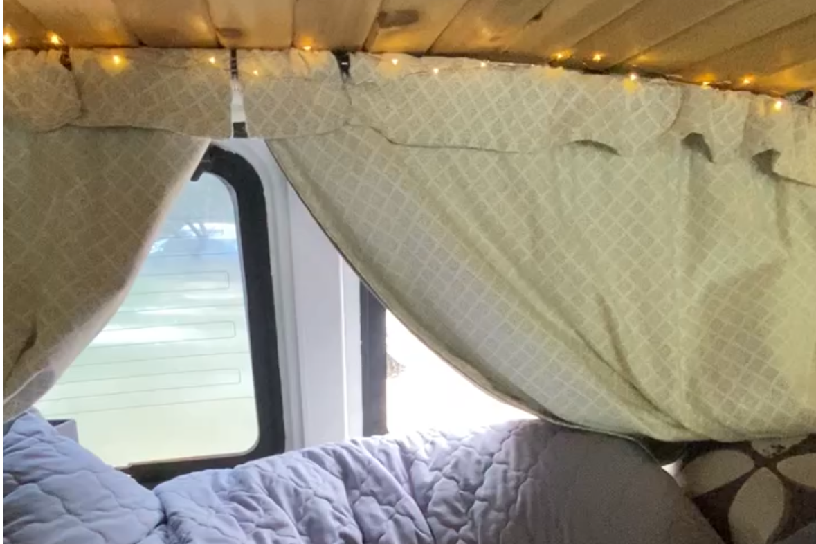 Juan de Fuca the Wondervan (Wanda) - Chevrolet Express 3500 Campervan