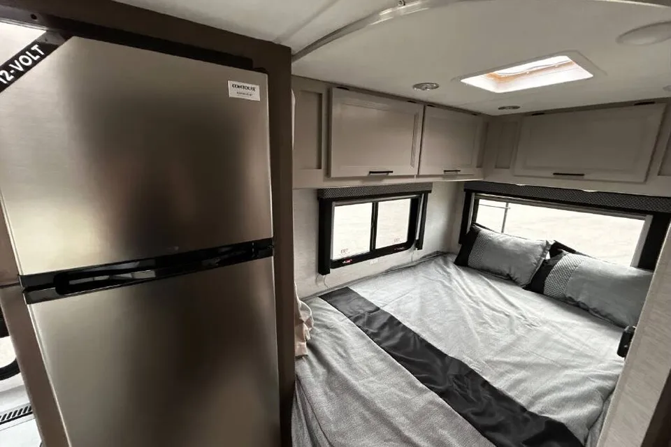 2025 Thor Magnitude 22GA, An Absolute Travel Machine Dream
