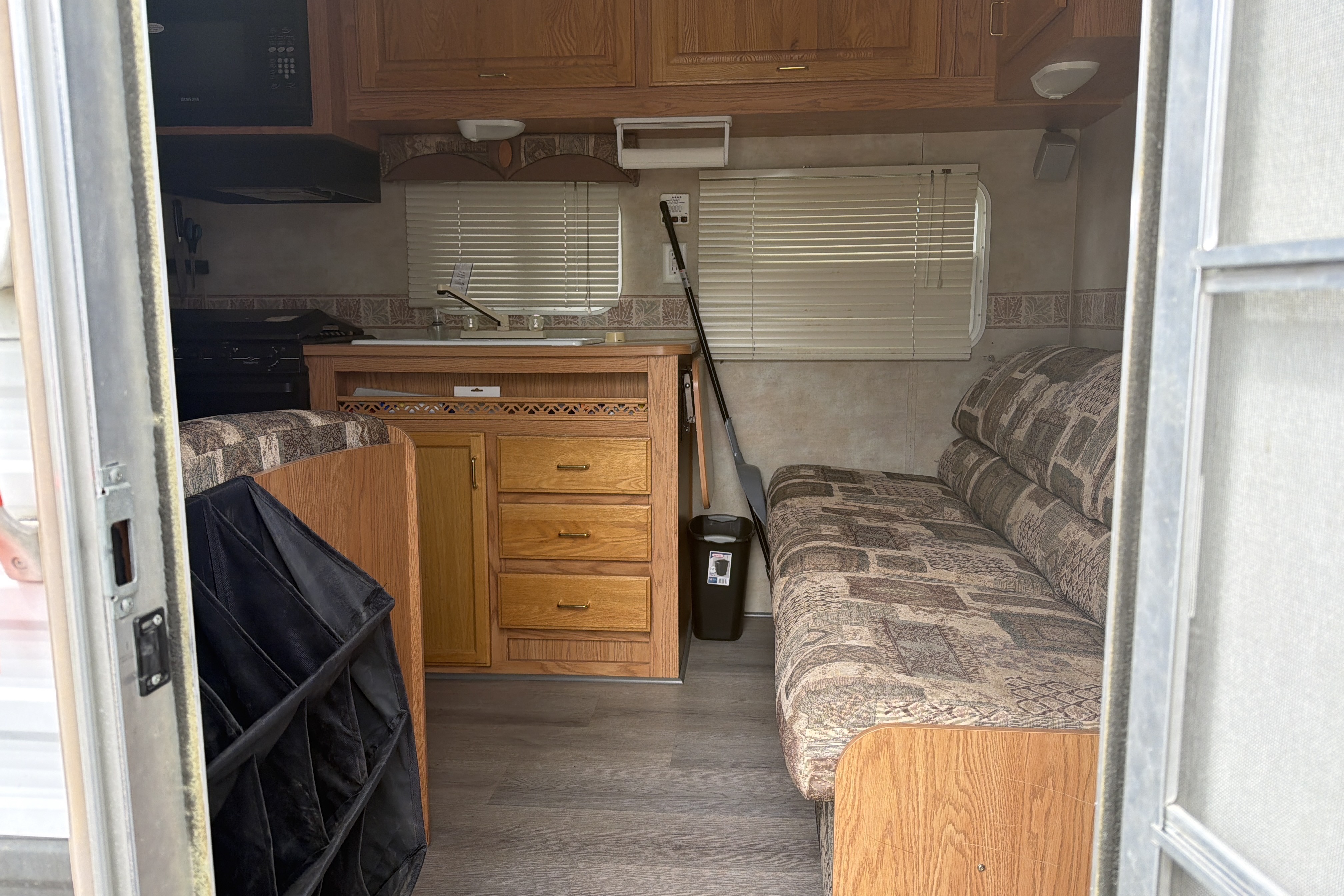 Aaron's Jayco Jay Flight Travel Trailer