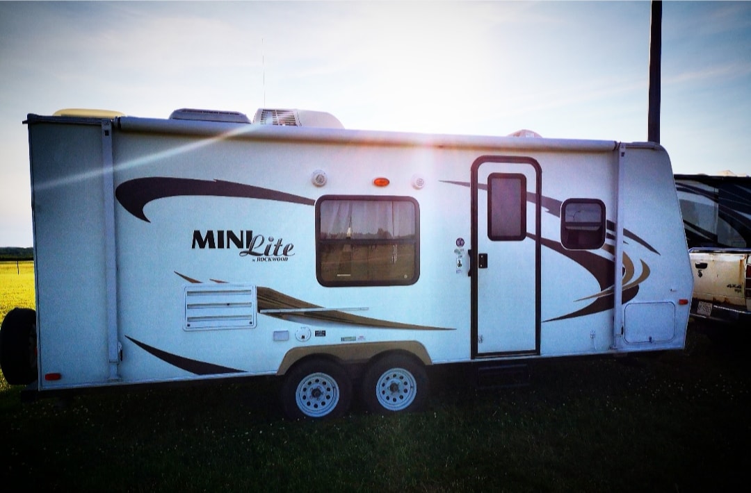 Coonhound RV Rockwood Mini Lite 