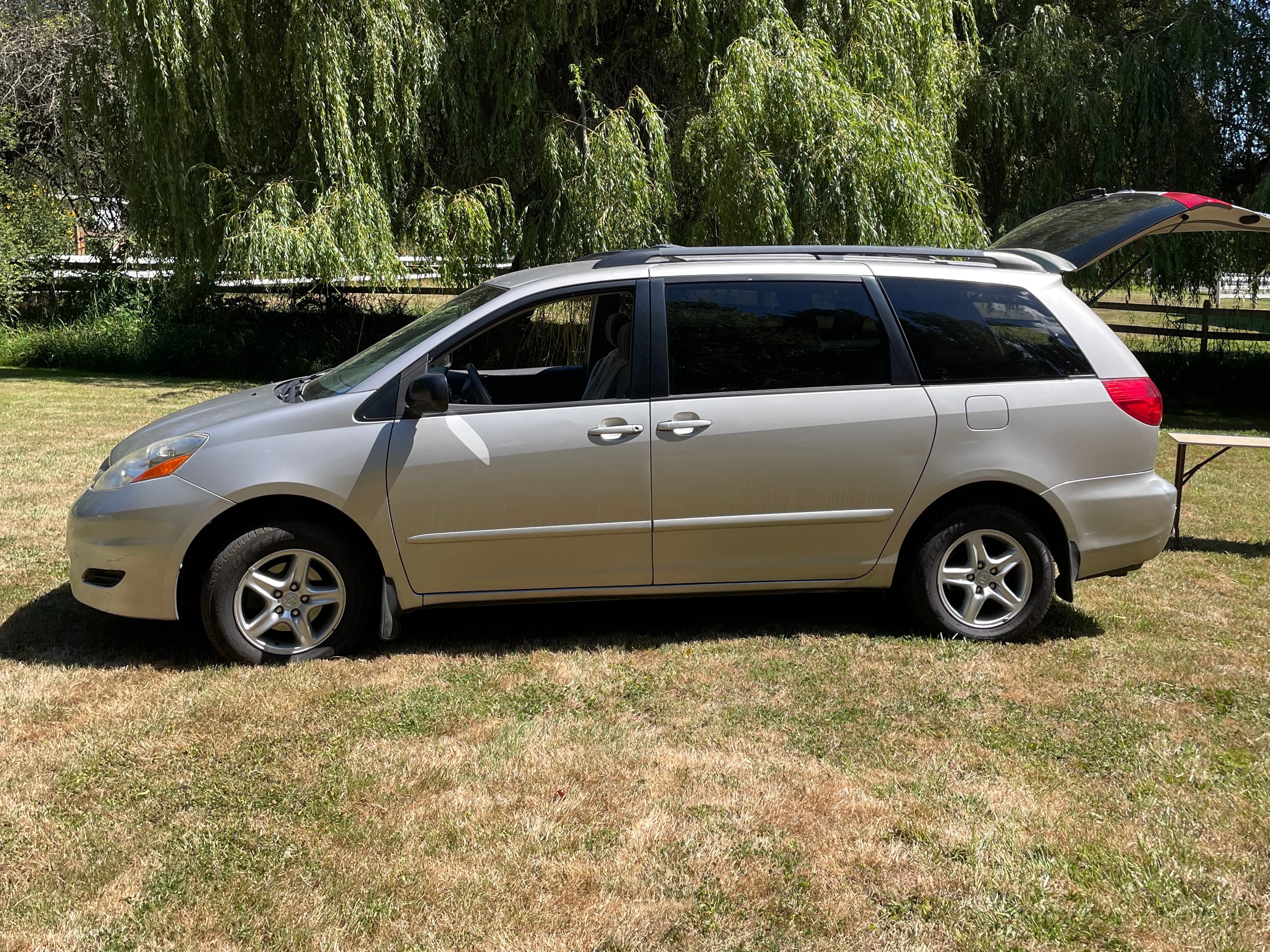 Toyota Sienna Campervan