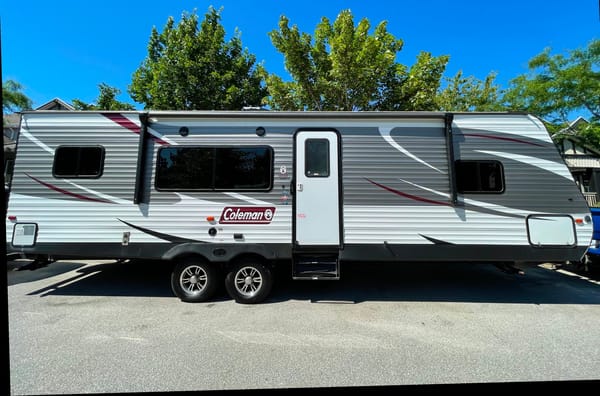 Khan sisters Coleman Lantern 286RK Travel Trailer