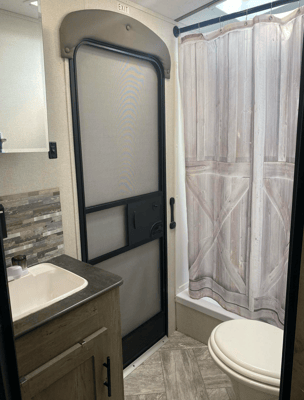 Kara's Keystone Springdale 282BH Travel Trailer
