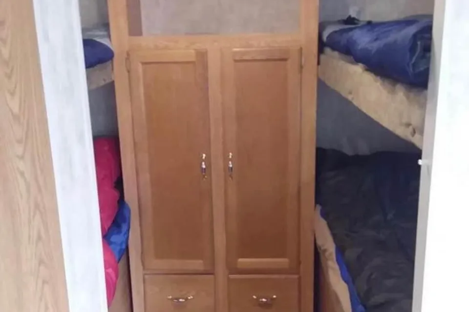 Spacious Family-Friendly Trailer – with quad bunks!