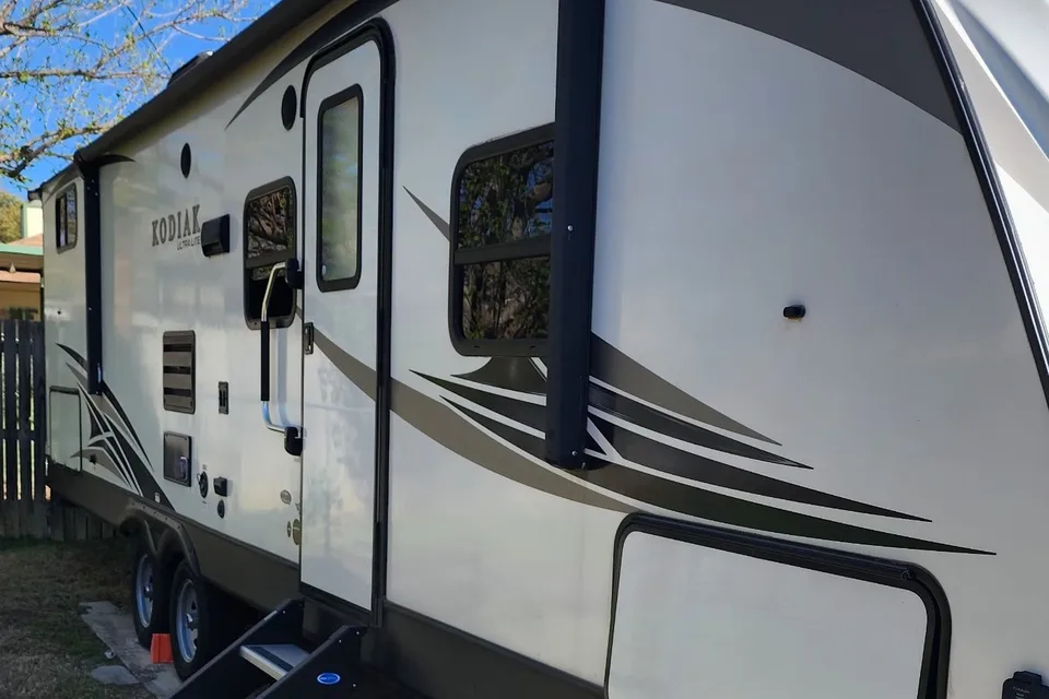 Ashley's Dutchmen Kodiak Travel Trailer