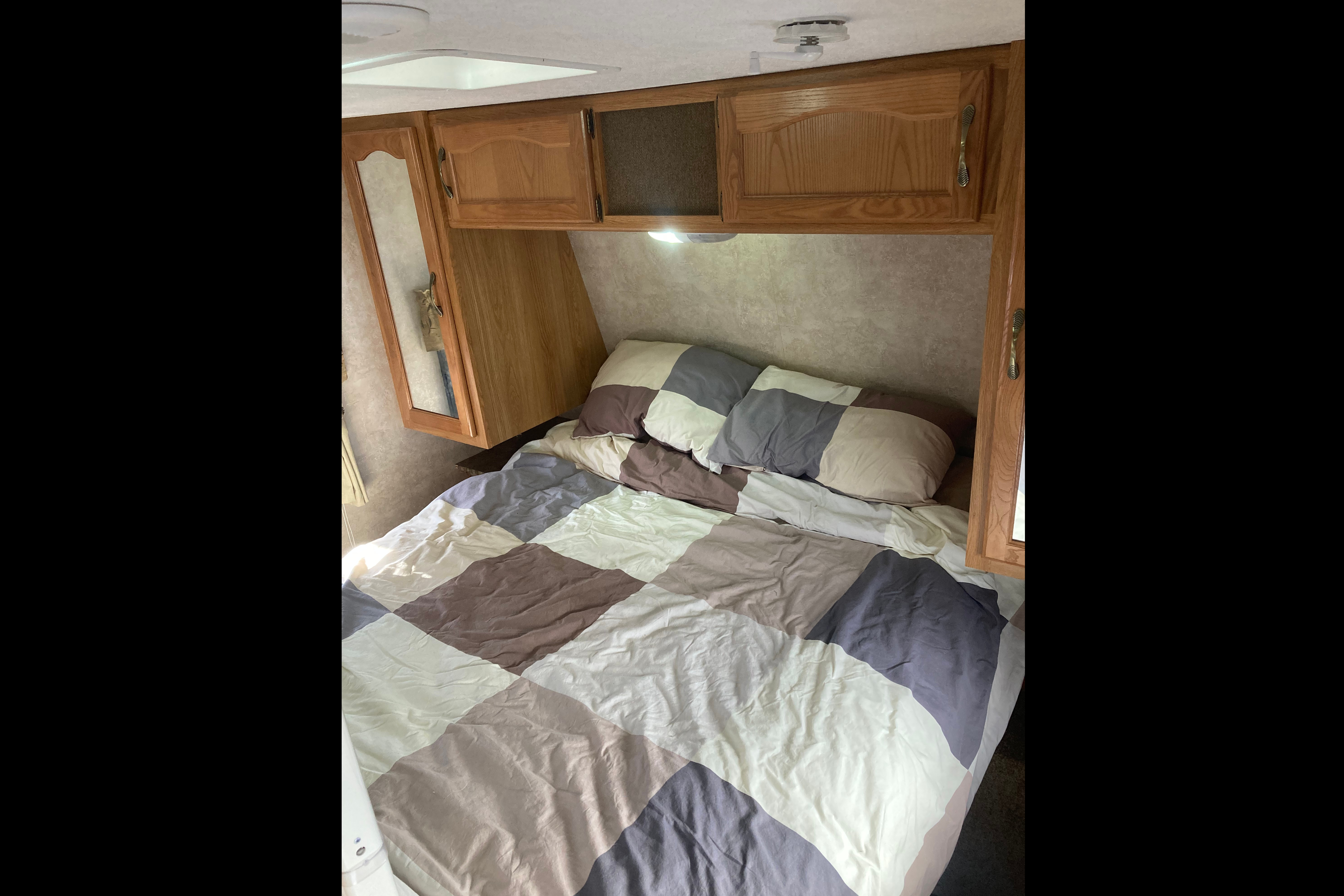 Trent's Spacious Springdale