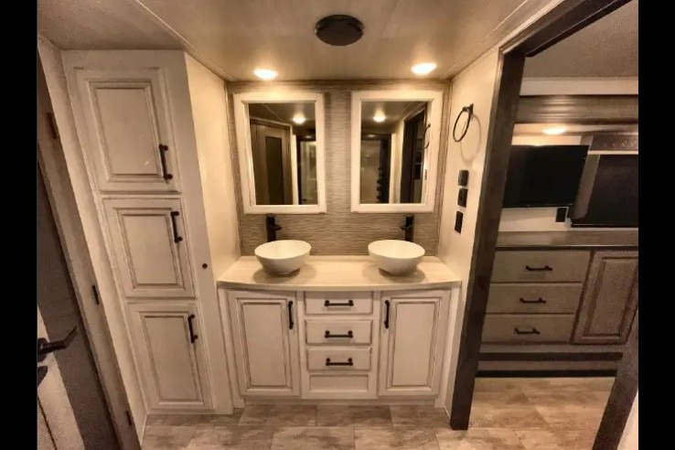 Luxury Size! We do WEC, HITS and Ft Wilderness